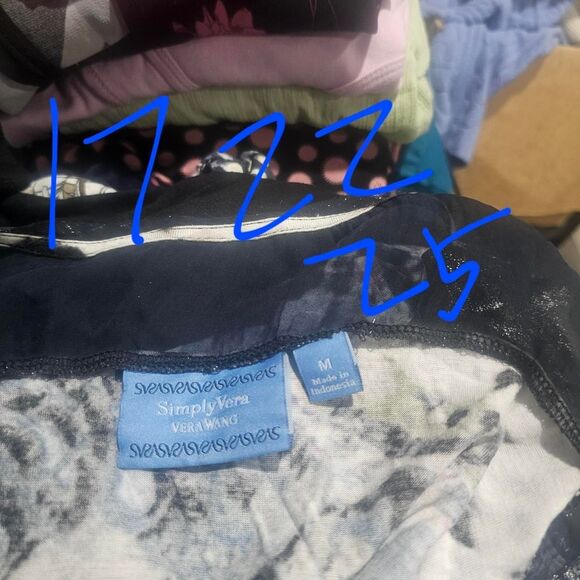 Y2K butterfly fairy patterned Vera Wang top - Picture 4 of 4